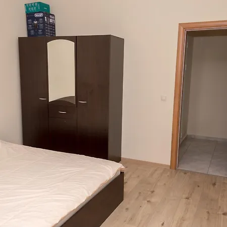 Shoni פומורי
